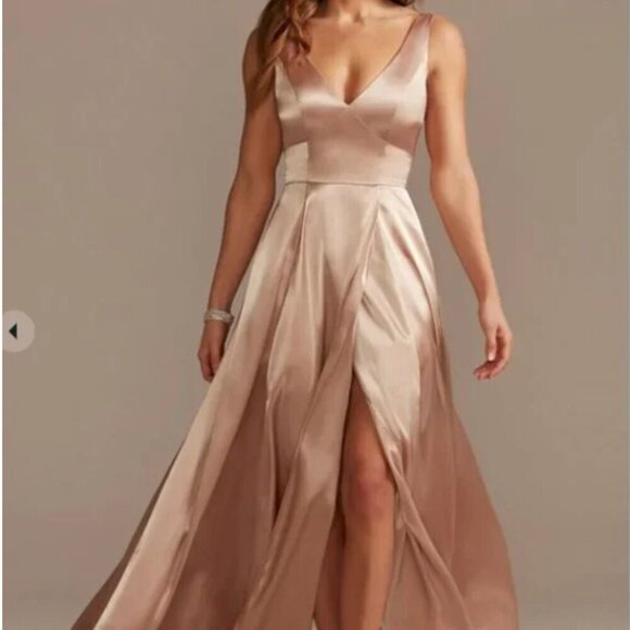 GALINA SIGNATURE charmeuse tankv-neck dress with slit Size 0 NWT - Picture 3 of 5